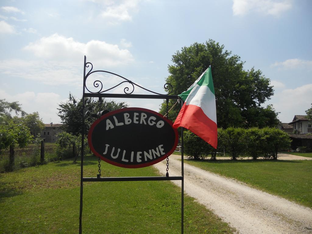 Albergo Julienne Arba Buitenkant foto