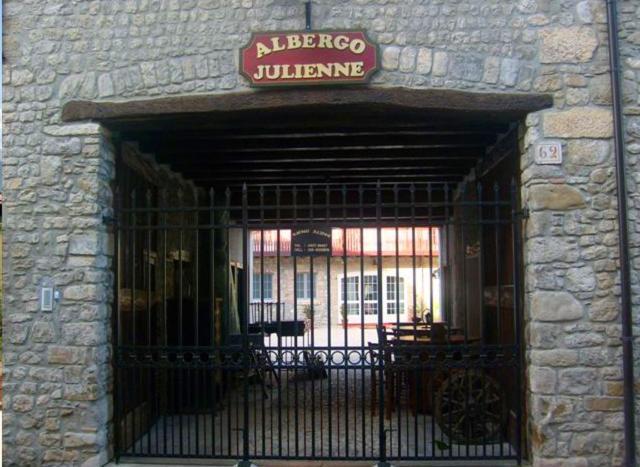 Albergo Julienne Arba Buitenkant foto